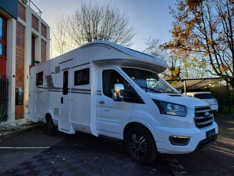 FORD TRANSIT 5 2.0 TDCI HORON 67XT 170 ch / ATTELAGE + ROUE DE SECOURS + 2 LIT + TV / 