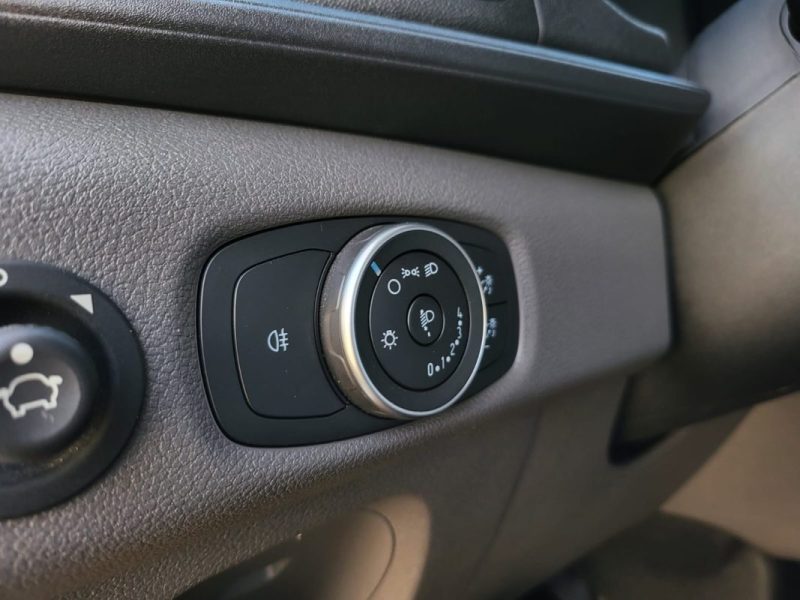 FORD TRANSIT 5 2.0 TDCI HORON 67XT 170CV / ATTELAGE + ROUE DE SECOURS + 2 LIT + TV / 