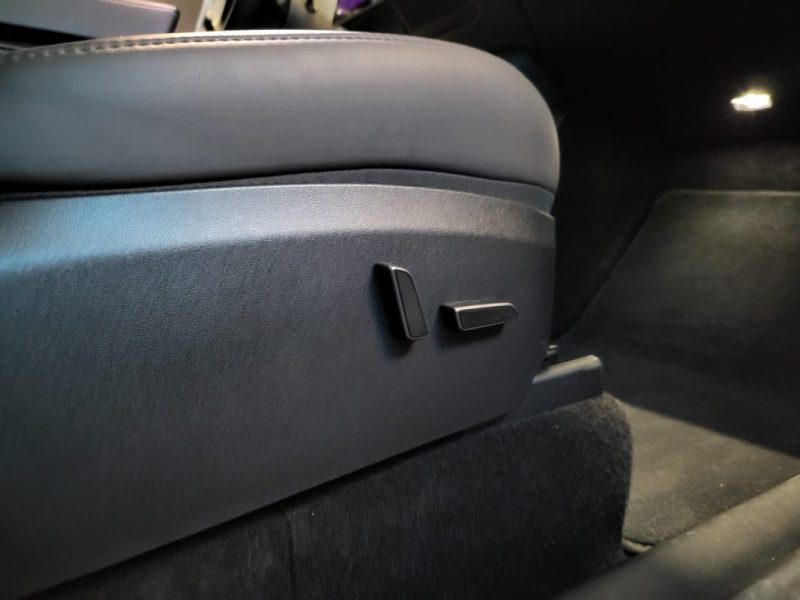 TESLA MODEL Y  PROPULSION 300CV / 1ERE MAIN / USB & USB C / VOLANT CHAUFFANT 2023