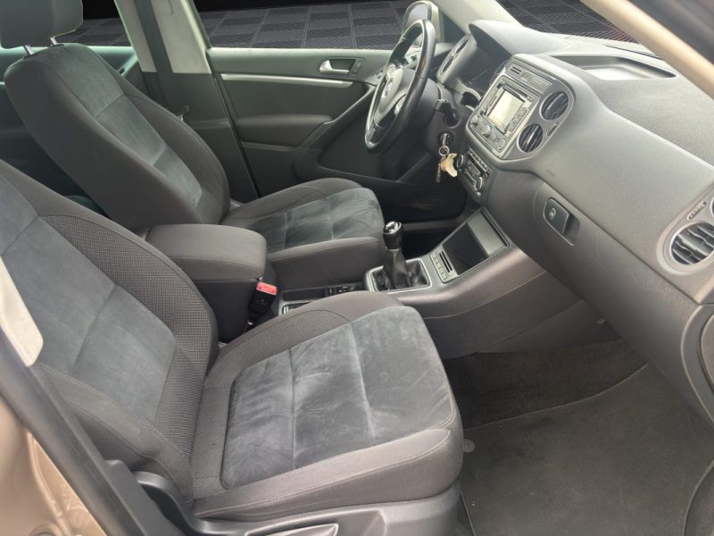 VOLKSWAGEN TIGUAN 2.0 TDI Business Sportline Bluemotion 110 cv 