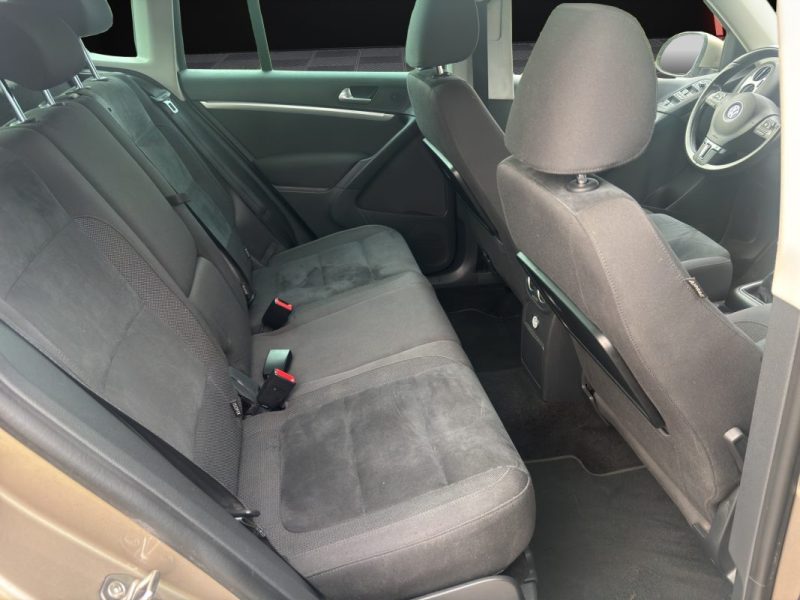 VOLKSWAGEN TIGUAN 2.0 TDI Business Sportline Bluemotion 110 cv 