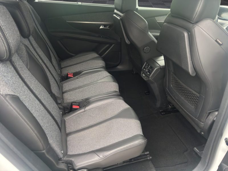 PEUGEOT 5008 1.5 BlueHDI Allure 130 cv