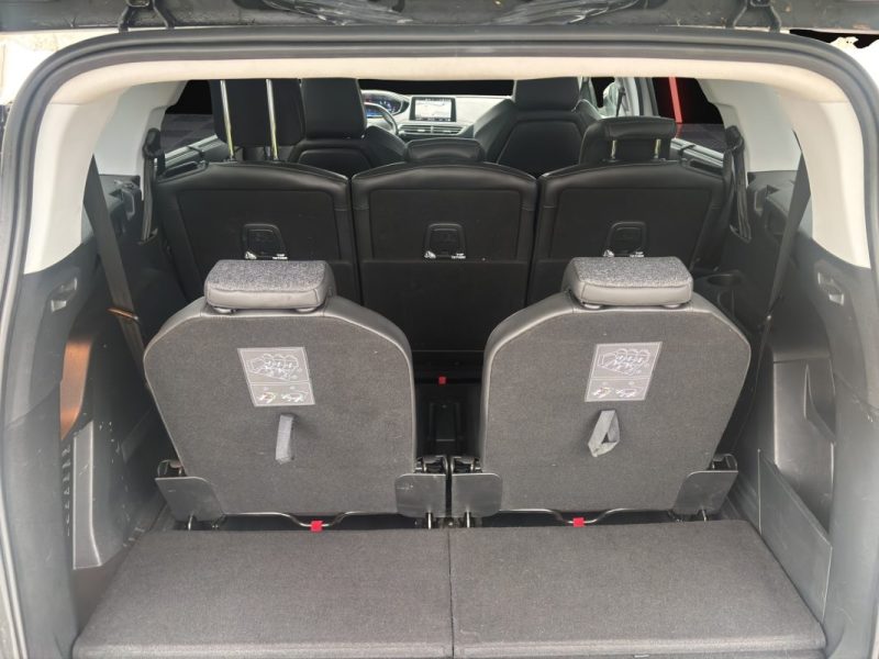 PEUGEOT 5008 1.5 BlueHDI 130 cv Allure 
