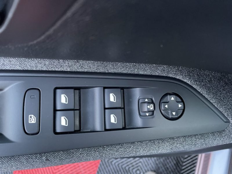 PEUGEOT 5008 II 1.6 BLUEHDI 120CH ALLURE  EAT6 7 PLACES GARANTIE 3/12 MOIS 2017