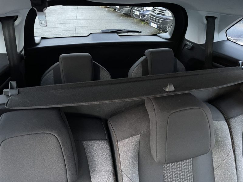 PEUGEOT 5008 II 1.6 BLUEHDI 120CH ALLURE  EAT6 7 PLACES GARANTIE 3/12 MOIS 2017