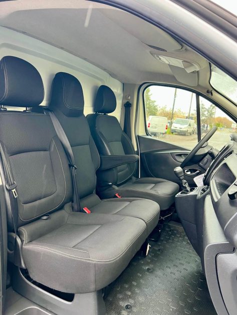 RENAULT TRAFIC 3  FGN L2H1 1300 KG DCI 120 GRAND CONFORT 2021