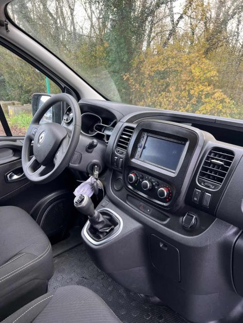 RENAULT TRAFIC 3  FGN L2H1 1300 KG DCI 120 GRAND CONFORT 2021