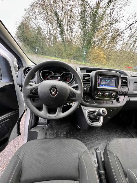 RENAULT TRAFIC 3  FGN L2H1 1300 KG DCI 120 GRAND CONFORT 2021