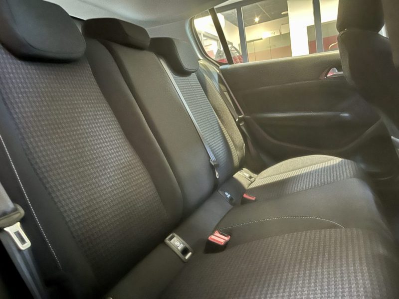 PEUGEOT 308 II ACTIVE BUSINESS 1.6 BLUEHDI 