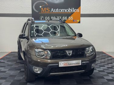 DACIA DUSTER 1.2 TCE 125ch BLACK TOUCH 4X4 GARANTIE 12 MOIS 1ERE MAIN HISTORIQUE COMPLET 🇨🇵 