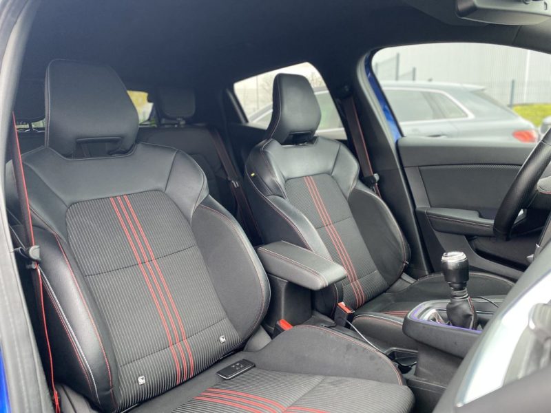 RENAULT CLIO V 1.0 TCE 100CH RS LINE / CarPlay - Caméra 360° - Entretien Renault