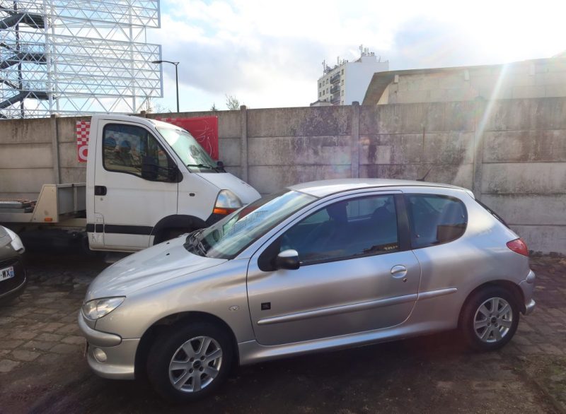 PEUGEOT 206 JBL1.4E 2007