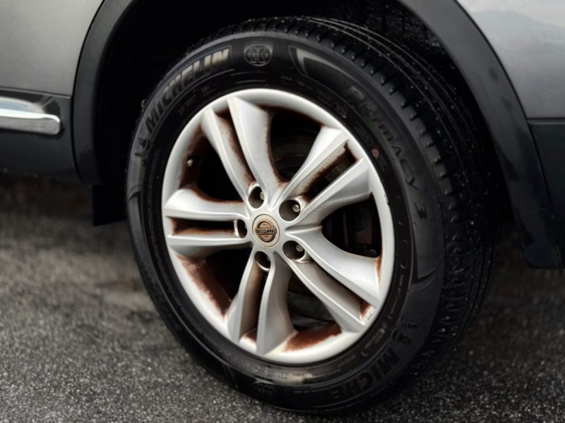 NISSAN QASHQAI 1.5 dCi 110ch Tekna – Attelage – Radar AR – Clim Auto – Révisé & Garantie 6 mois.