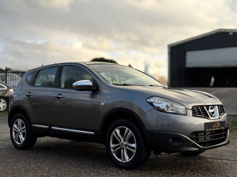 NISSAN QASHQAI 1.5 dCi 110ch Tekna – Attelage – Radar AR – Clim Auto – Révisé & Garantie 6 mois.