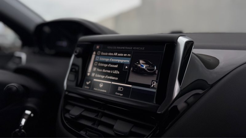 PEUGEOT 208 1.2 VTI 82 CV  ALLURE 5P 2014