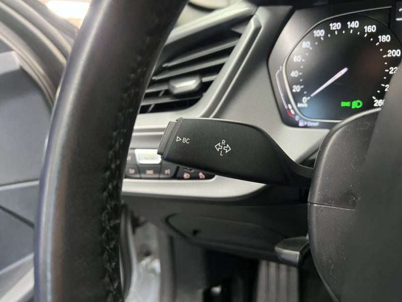 BMW Serie 1 116d 116ch DKG7 | 87 300 KM | GPS | Caméra de recul | Boite automatique