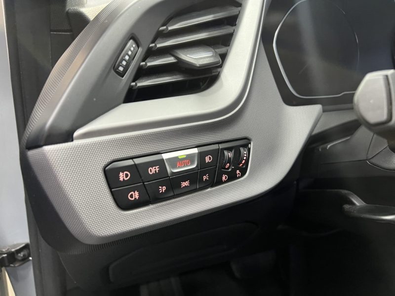 BMW Serie 1 116d 116ch DKG7 | 87 300 KM | GPS | Caméra de recul | Boite automatique
