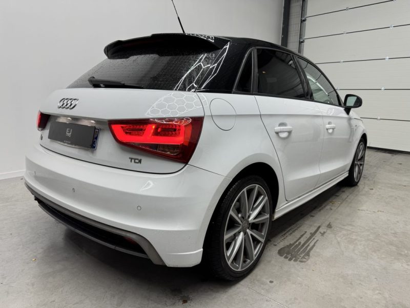 AUDI A1 SPORTBACK 1.6l  TDI - ATTRACTION S LINE - BVA -  169.72€/MOIS - GARANTIE 12 MOIS