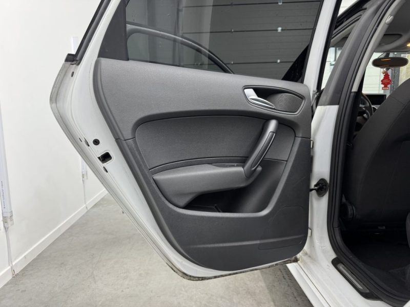 AUDI A1 SPORTBACK 1.6l  TDI - ATTRACTION S LINE - BVA -  169.72€/MOIS - GARANTIE 12 MOIS