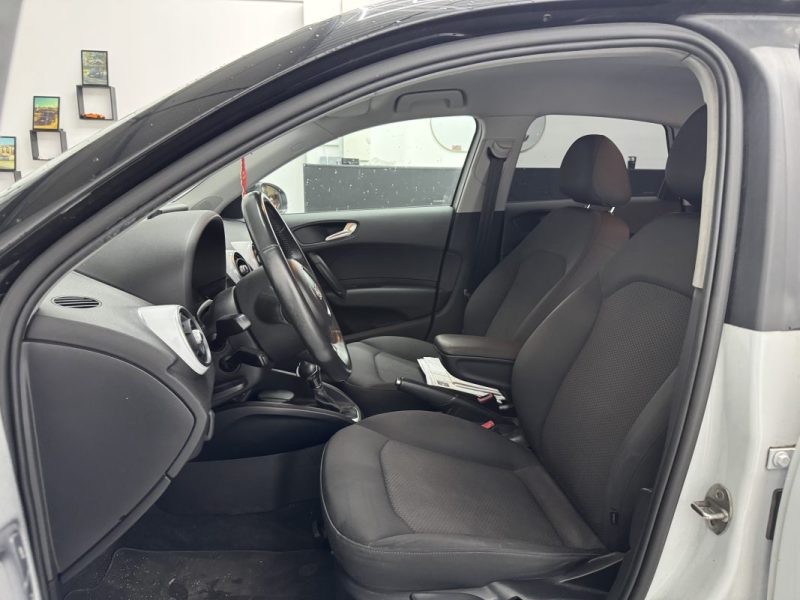 AUDI A1 SPORTBACK 1.6l  TDI - ATTRACTION S LINE - BVA -  169.72€/MOIS - GARANTIE 12 MOIS