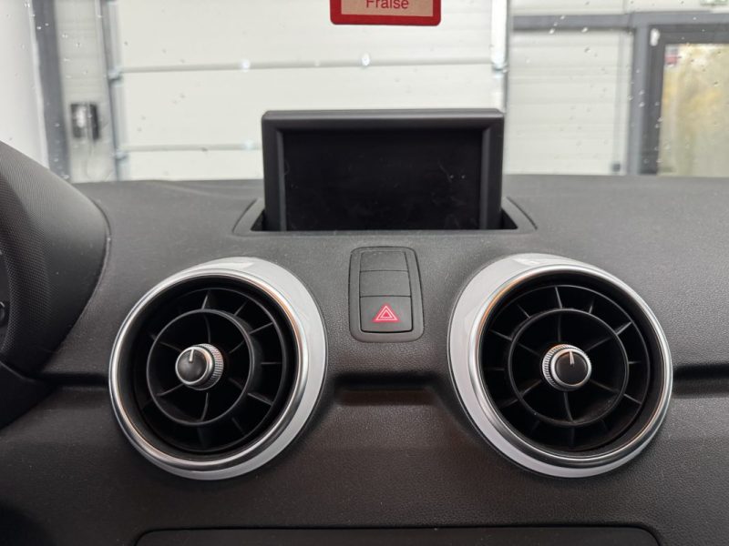 AUDI A1 SPORTBACK 1.6l  TDI - ATTRACTION S LINE - BVA -  169.72€/MOIS - GARANTIE 12 MOIS