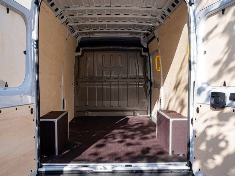 PEUGEOT BOXER BLEUHDI 140 R1810