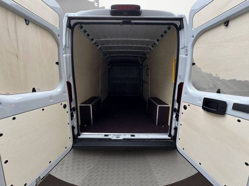 PEUGEOT BOXER BLEUHDI 140 R1810