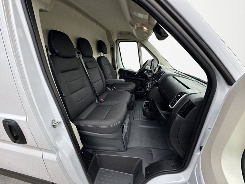 PEUGEOT BOXER BLEUHDI 140 R1810