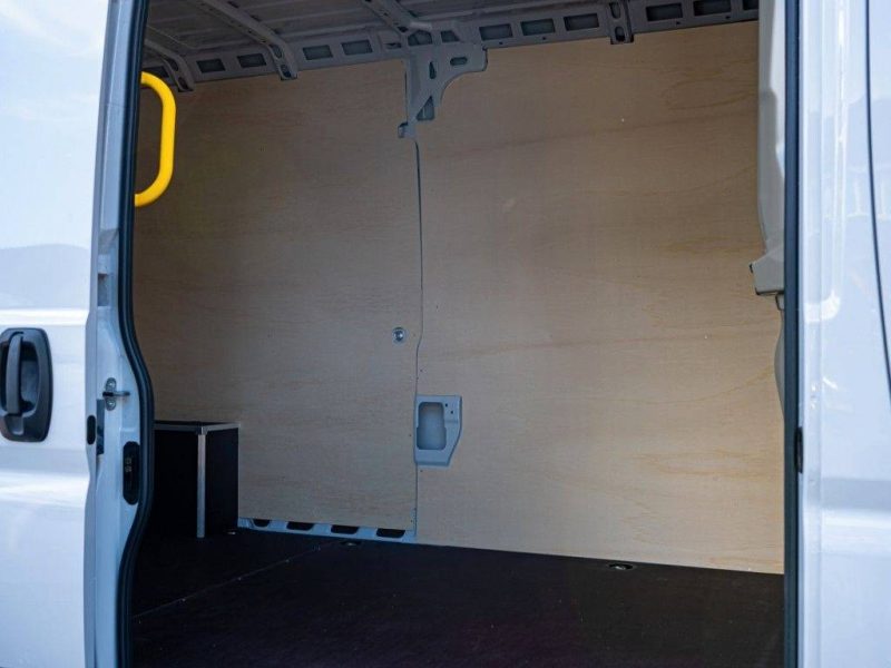 PEUGEOT BOXER BLEUHDI 140 R1810