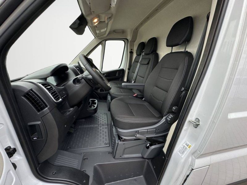 PEUGEOT BOXER BLEUHDI 140 R1810