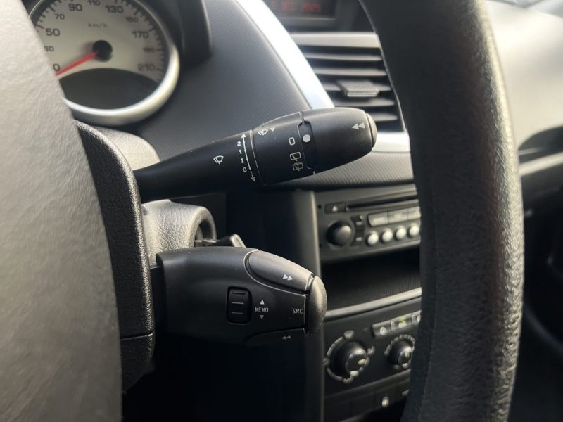 PEUGEOT 207 PHASE 2 1.4 HDI 90 Cv 41 100 Kms - VENTE EN L ETAT / FRAIS A PREVOIR LIRE L ANNONCE