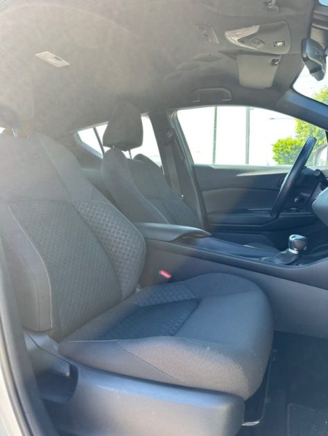 TOYOTA C-HR 122H DYNAMIC / BVA / 96KM / Gps / Clim / Aucun frais à prèvoir