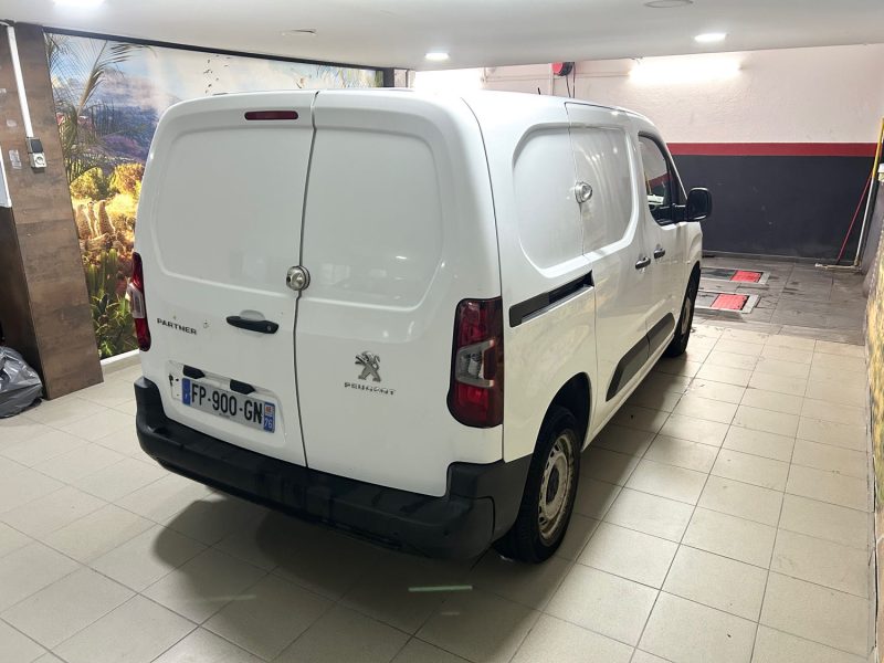 PEUGEOT PARTNER STANDARD 650KG BLUEHDI 100CH S&S BVM5 PREMIUM 8325€ HT