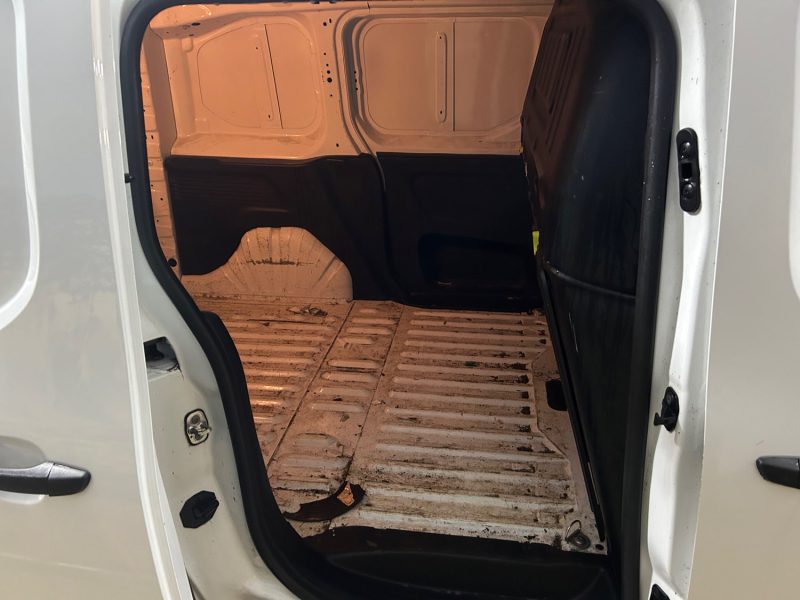 PEUGEOT PARTNER STANDARD 650KG BLUEHDI 100CH S&S BVM5 PREMIUM 8325€ HT