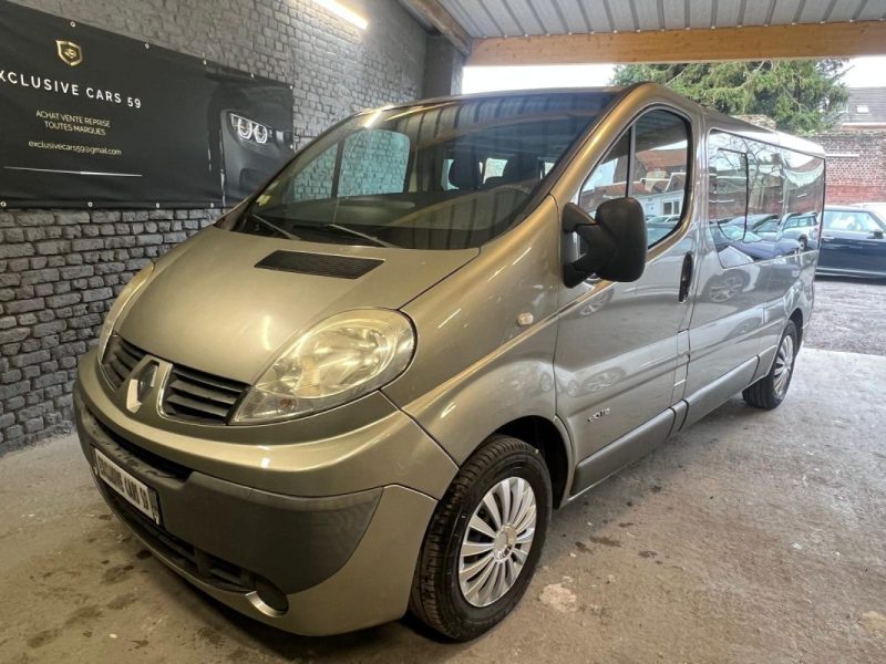 RENAULT TRAFIC PASSENGER  2.0DCI 115 AUTHENTIQUE 2009