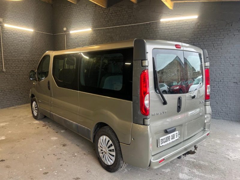 RENAULT TRAFIC PASSENGER  2.0DCI 115 AUTHENTIQUE 2009