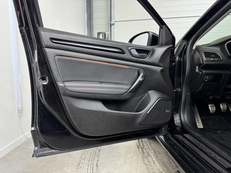 RENAULT MEGANE IV RS TROPHY 1.8L - BVM - TOIT OUVRANT - BOSE -  594.4/Mois - Garantie 12 mois