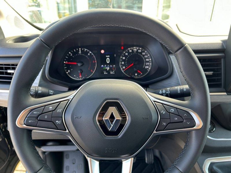 RENAULT TRAFIC GRAND SPACECLASS DCI170 R1814