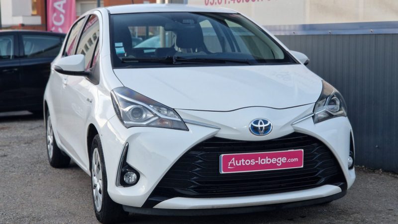 TOYOTA YARIS 116H FRANCE BUSINESS 2020