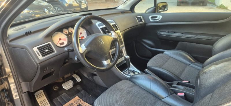 Peugeot 307 coupé phase 2 2.0l Hdi 136ch Pack sport BVA 4, *Clim auto*, *Boite automatique*