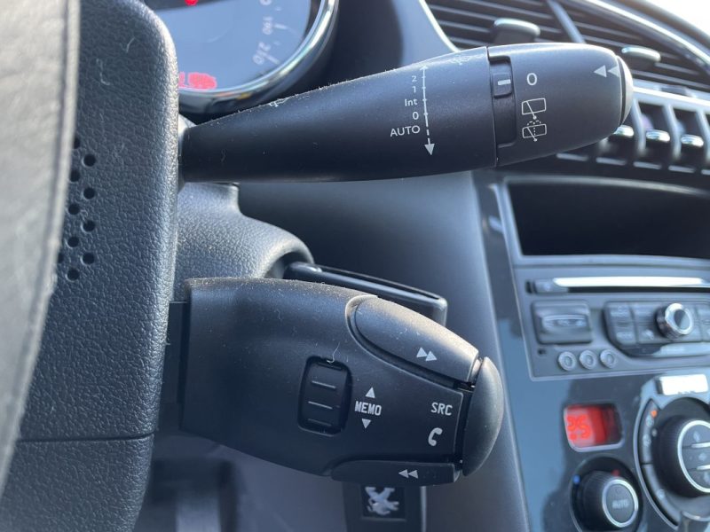 PEUGEOT 3008 1.6 THP - 160CV  FÉLINE      GARANTIE 3/12 MOIS 2012