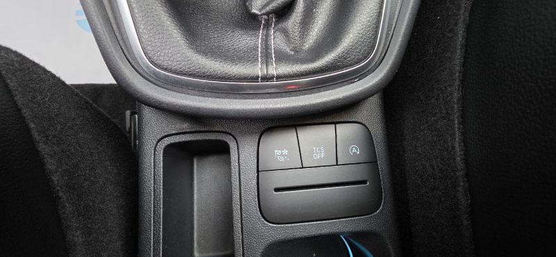 FORD PUMA 1.0 FLEXIFUEL 125CH MHEV  TITANIUM / TOIT OUVRANT / ATTELAGE / 1er Main