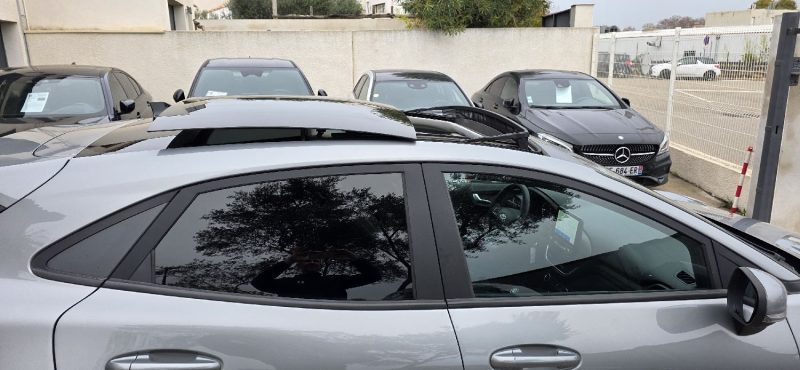 FORD PUMA 1.0 FLEXIFUEL 125CH MHEV  TITANIUM / TOIT OUVRANT / ATTELAGE / 1er Main