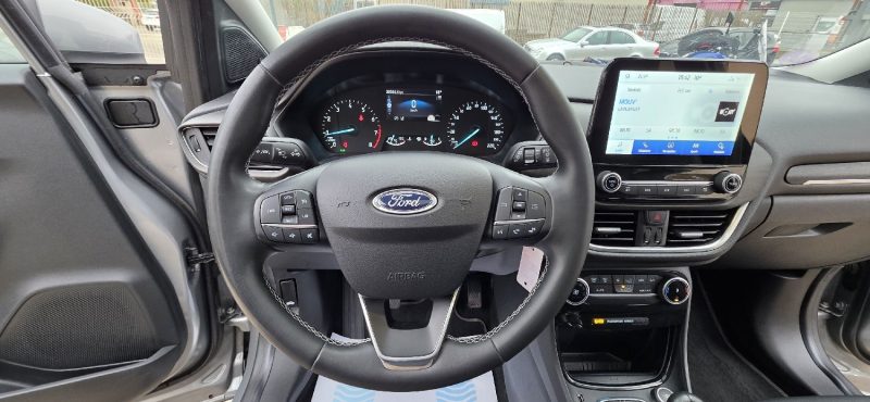 FORD PUMA 1.0 FLEXIFUEL 125CH MHEV  TITANIUM / TOIT OUVRANT / ATTELAGE / 1er Main