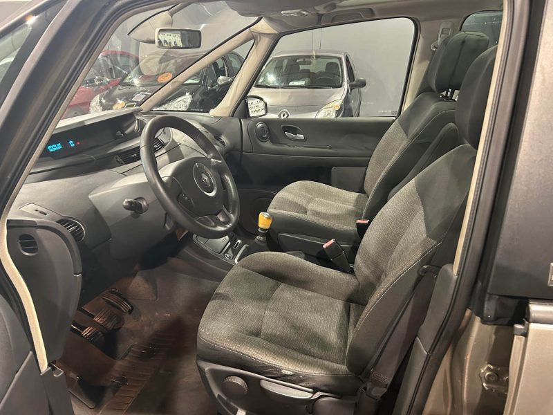 RENAULT ESPACE IV 2.0DCI 130CH 