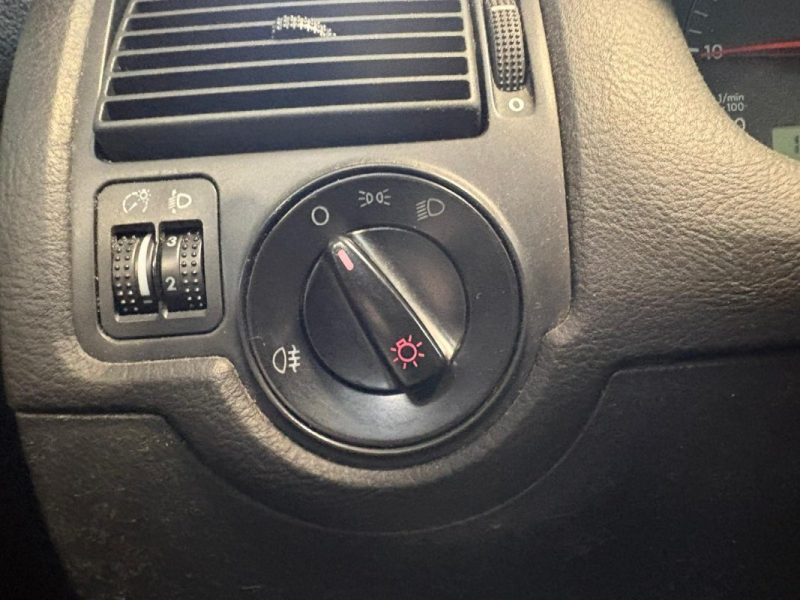 VOLKSWAGEN GOLF 1.9 TDI 90CH - ❄️ Climatisation - ✅Reprisse possible