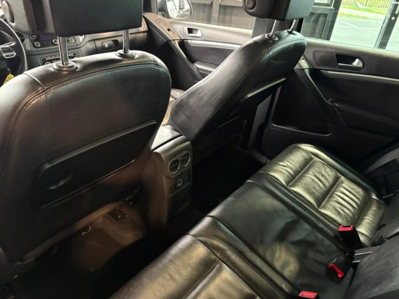 Tiguan 2.0 TDI 140ch 🚙 R-Line 4 Motion ✨ Toit pano ouvrant 🌅 Reprise 🔄 Garantie 🛡️