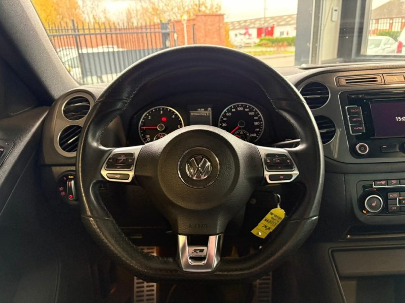 Tiguan 2.0 TDI 140ch 🚙 R-Line 4 Motion ✨ Toit pano ouvrant 🌅 Reprise 🔄 Garantie 🛡️