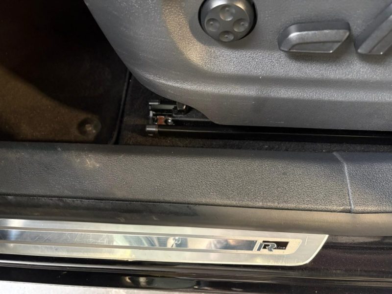 Tiguan 2.0 TDI 140ch 🚙 R-Line 4 Motion ✨ Toit pano ouvrant 🌅 Reprise 🔄 Garantie 🛡️