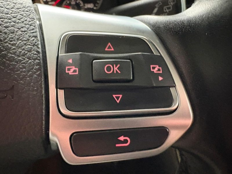 Tiguan 2.0 TDI 140ch 🚙 R-Line 4 Motion ✨ Toit pano ouvrant 🌅 Reprise 🔄 Garantie 🛡️